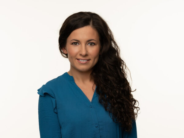 Zdjęcie-portret fizjoterapeutki Karoliny Dolińskiej